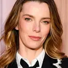 Betty Gilpin profile