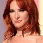 Hari Nef profile Hari Nef profile